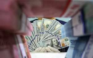 Dollar AS Bergerak Naik