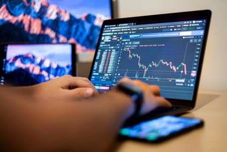 Trading Bersama Broker FBS