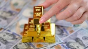 Harga Emas Dunia Tertutup Ketakutan Naiknya Nilai Inflasi AS